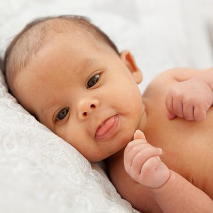 newborn without a tongue tie